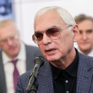 Карен Георгиевич Шахназаров - Изображение